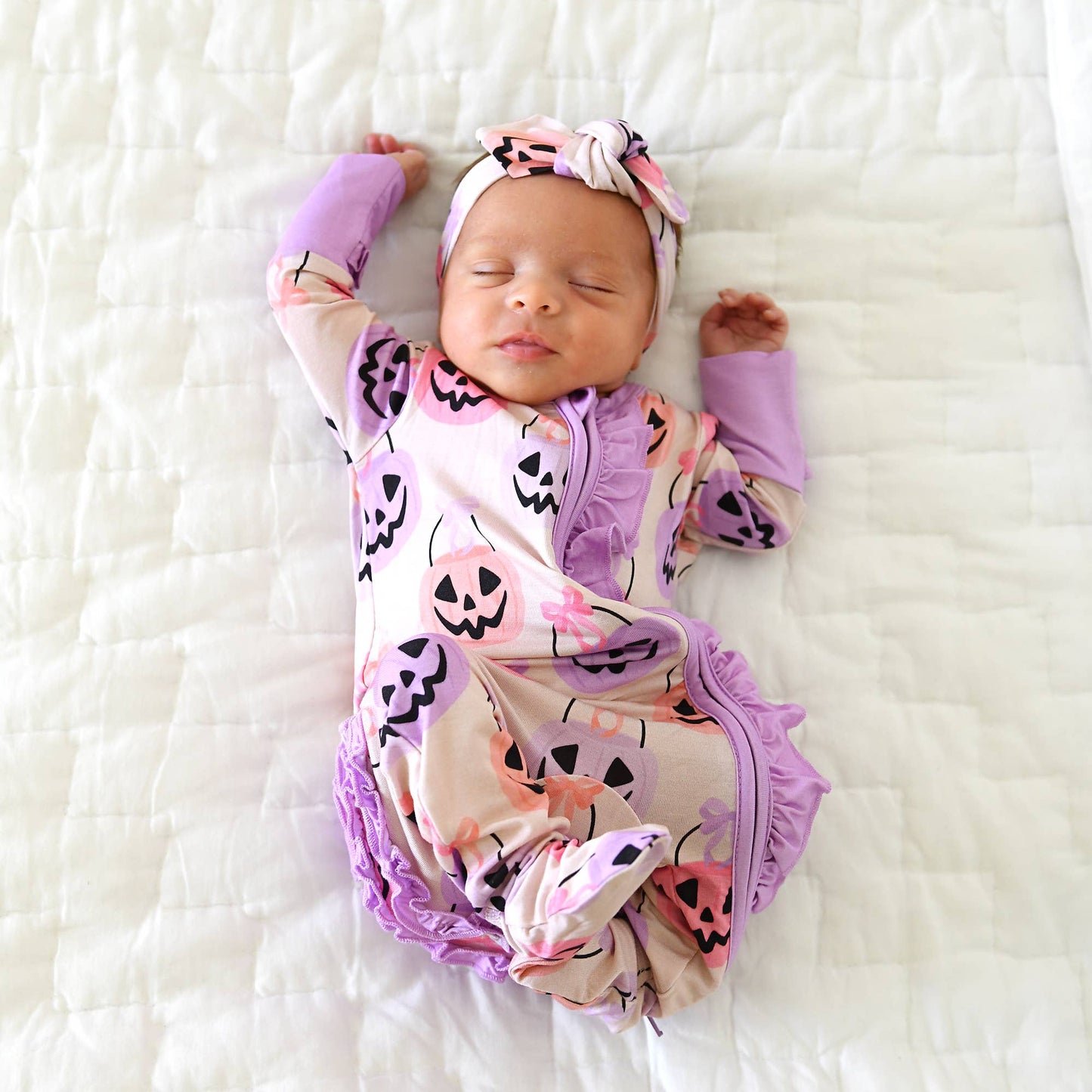 0-3M | Gigi and Max | Emmy Ruffle Zip Bamboo Halloween Pumpkins Baby Outfit | NWT