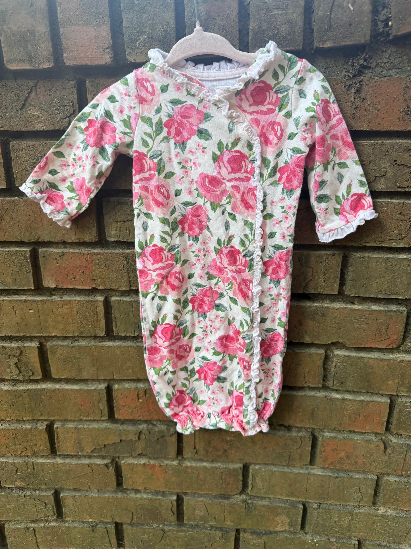 0-3M Mudpie White and Pink Floral Sleeper Gown Play