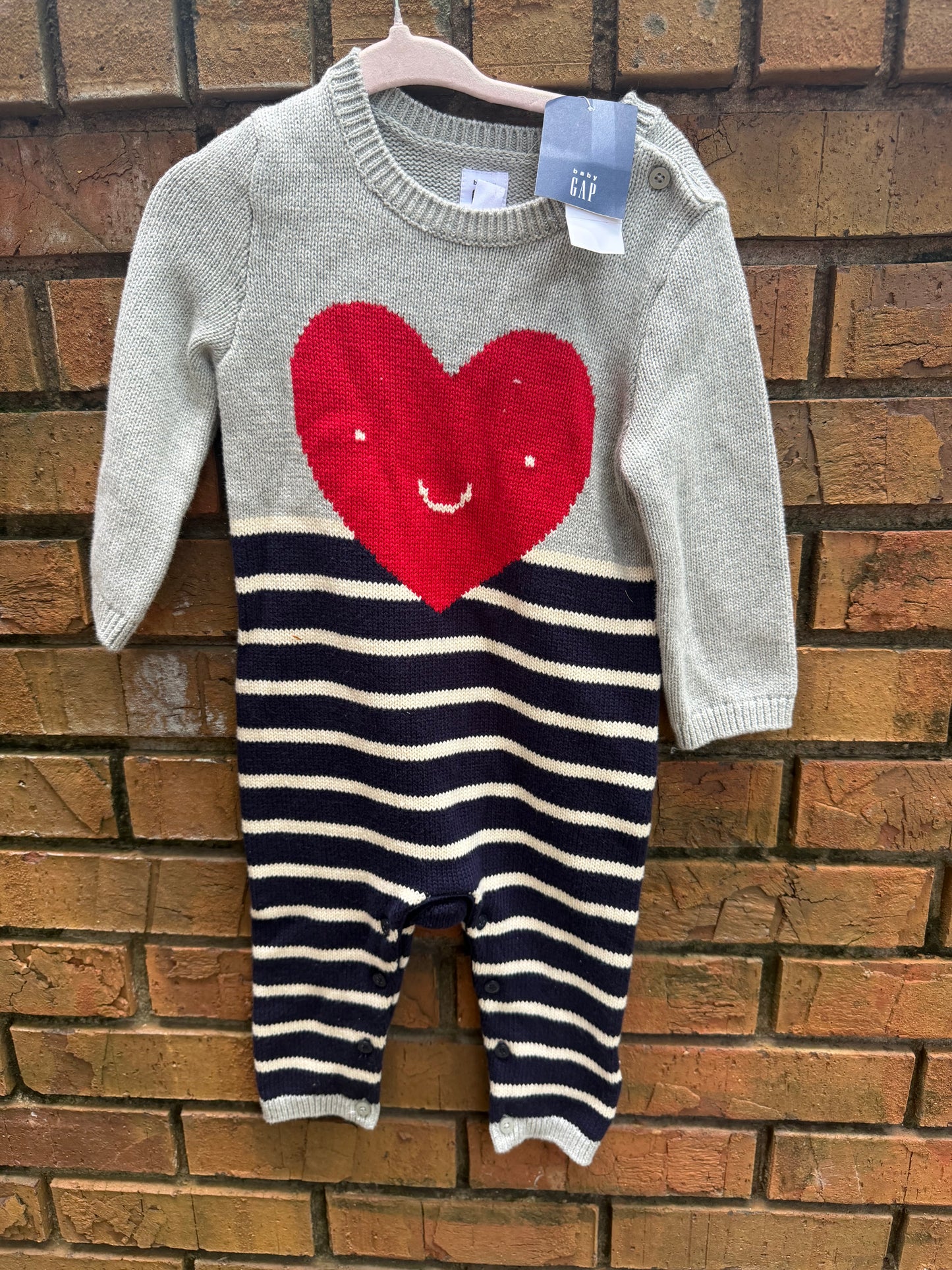 6-12M Baby Gap Bundle NWT (4x)